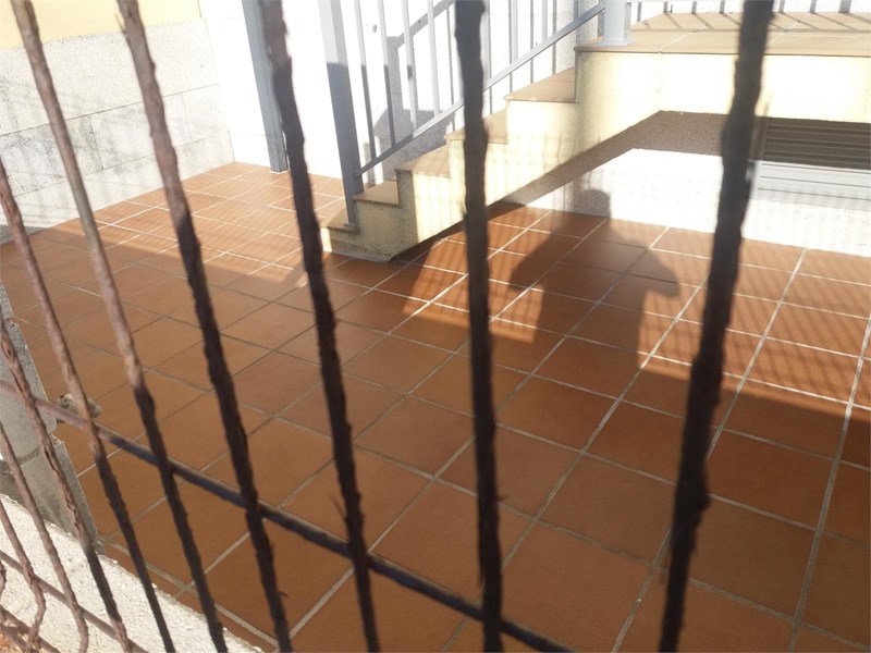 Acondicionado de patio exterior - Reformas (Trabajos de Abdeco